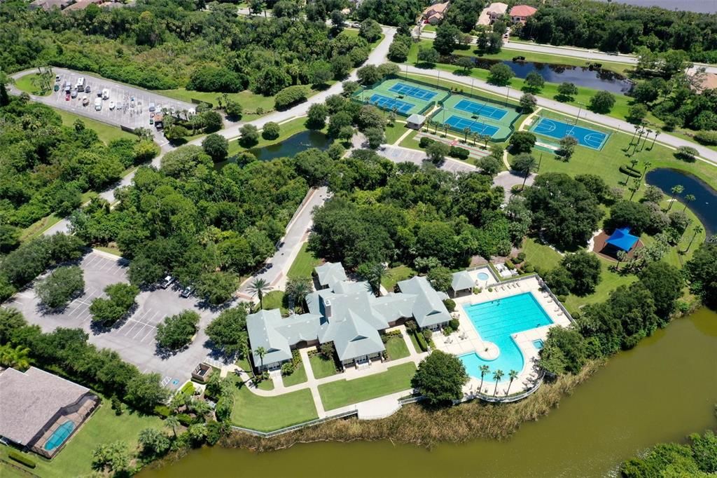 En Venta: $799,900 (3 camas, 3 baños, 2543 Pies cuadrados)