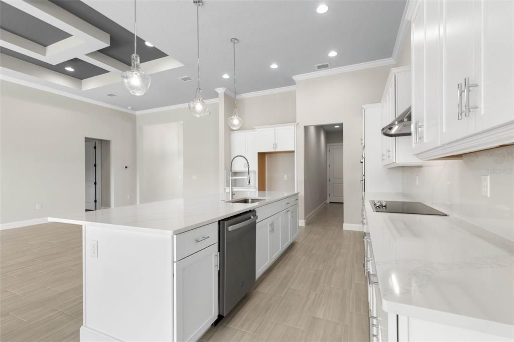 En Venta: $799,900 (3 camas, 3 baños, 2543 Pies cuadrados)