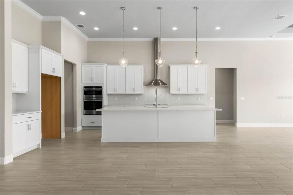 En Venta: $799,900 (3 camas, 3 baños, 2543 Pies cuadrados)