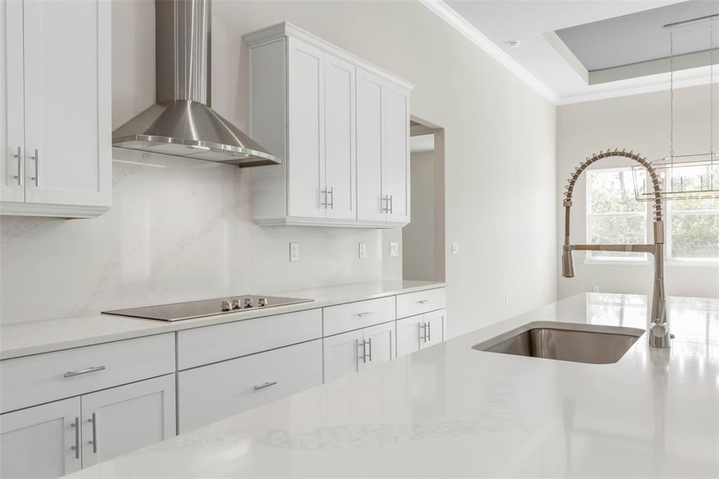 En Venta: $799,900 (3 camas, 3 baños, 2543 Pies cuadrados)