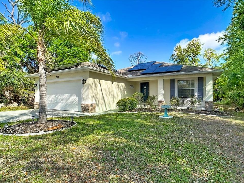 Active With Contract: $349,900 (3 beds, 2 baths, 1598 Square Feet)