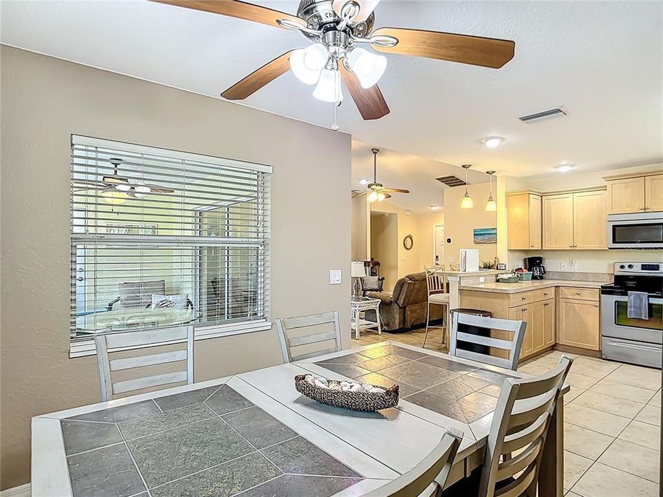 Active With Contract: $349,900 (3 beds, 2 baths, 1598 Square Feet)