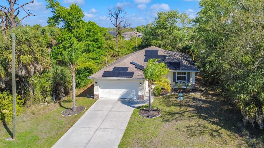 Active With Contract: $349,900 (3 beds, 2 baths, 1598 Square Feet)