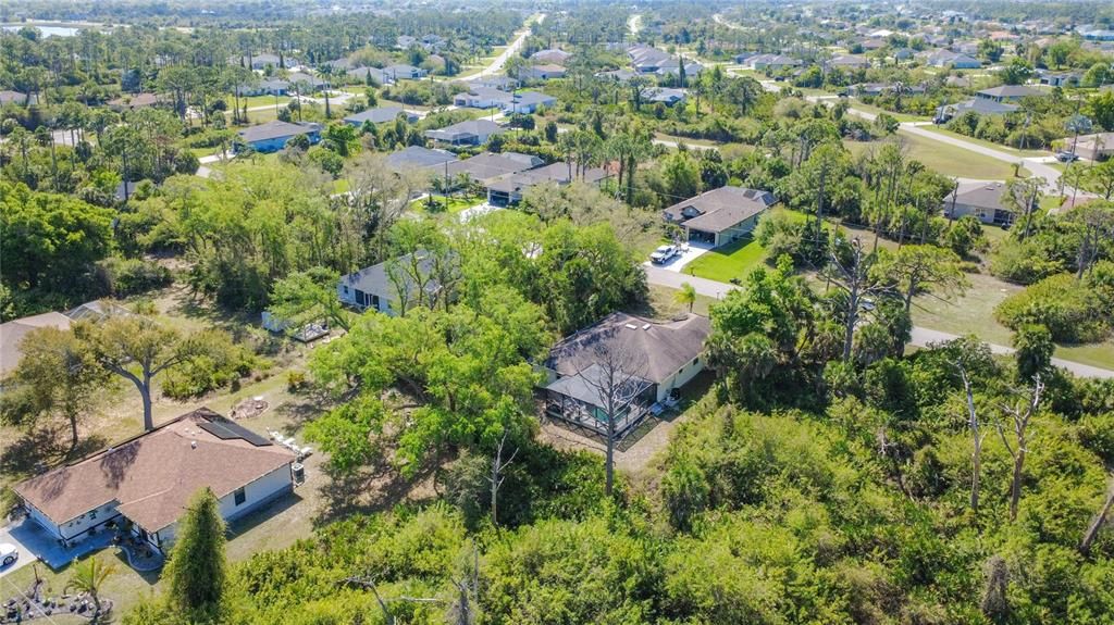 Active With Contract: $349,900 (3 beds, 2 baths, 1598 Square Feet)