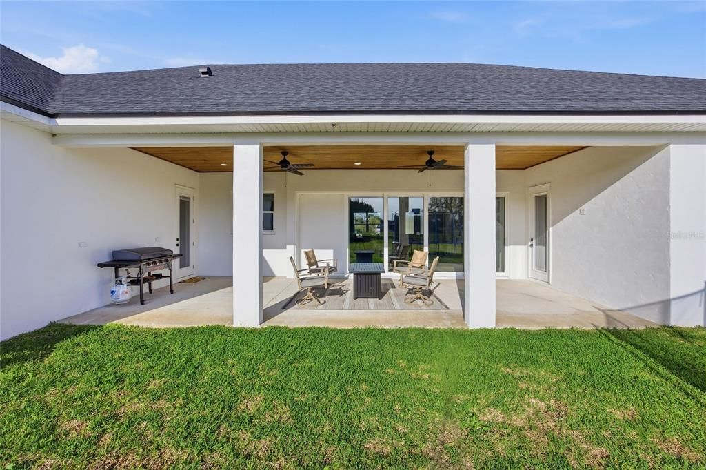 Activo con contrato: $695,000 (4 camas, 3 baños, 2880 Pies cuadrados)
