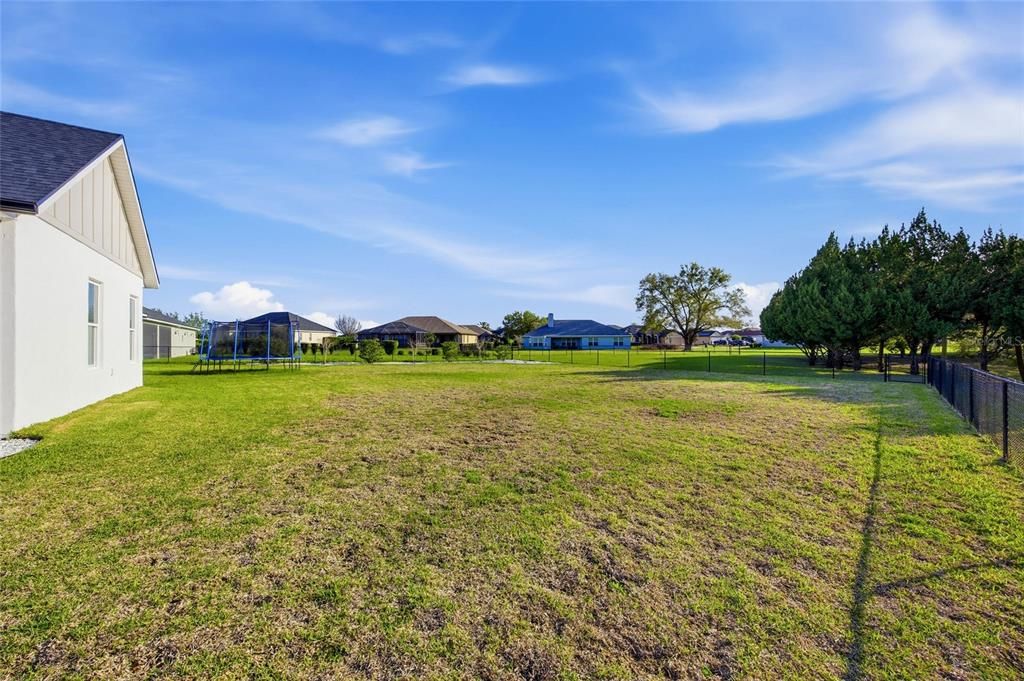 Activo con contrato: $695,000 (4 camas, 3 baños, 2880 Pies cuadrados)