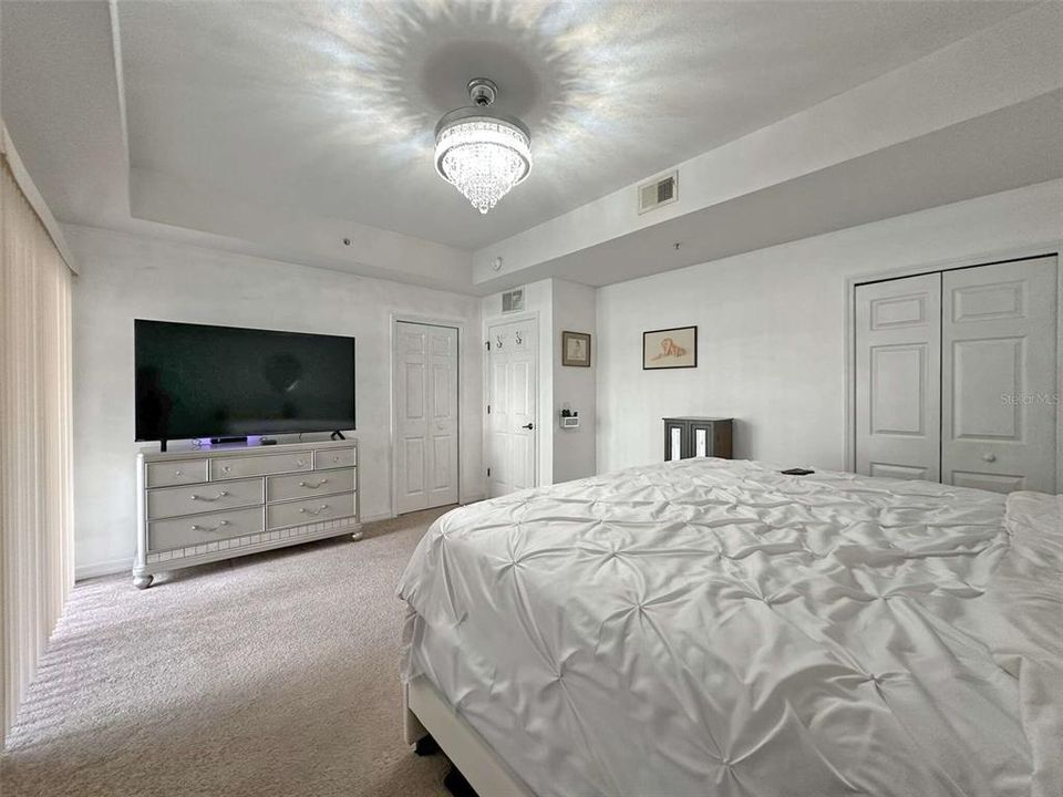 待售: $425,000 (3 贝兹, 2 浴室, 1965 平方英尺)