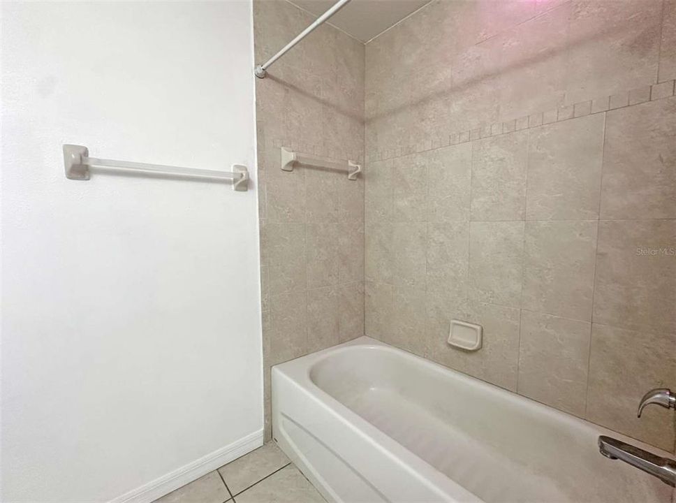 待售: $425,000 (3 贝兹, 2 浴室, 1965 平方英尺)