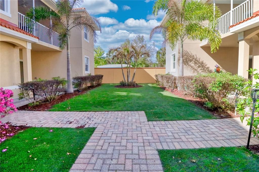 待售: $425,000 (3 贝兹, 2 浴室, 1965 平方英尺)