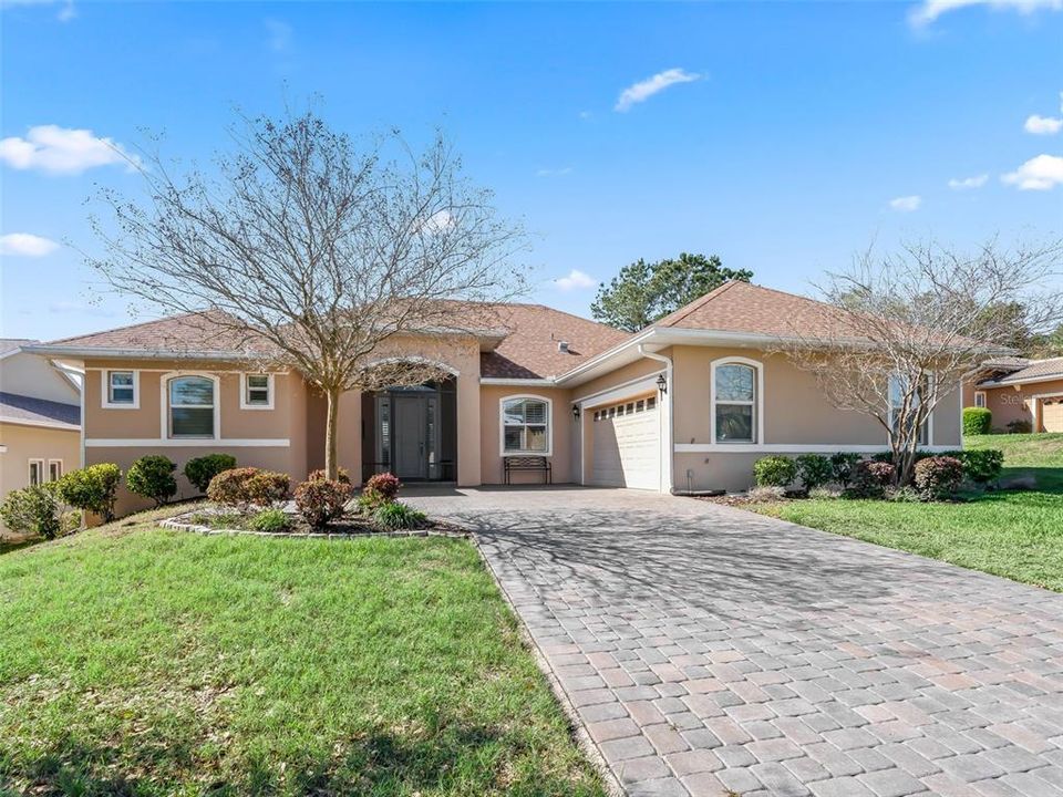 Active With Contract: $524,985 (3 beds, 2 baths, 2123 Square Feet)