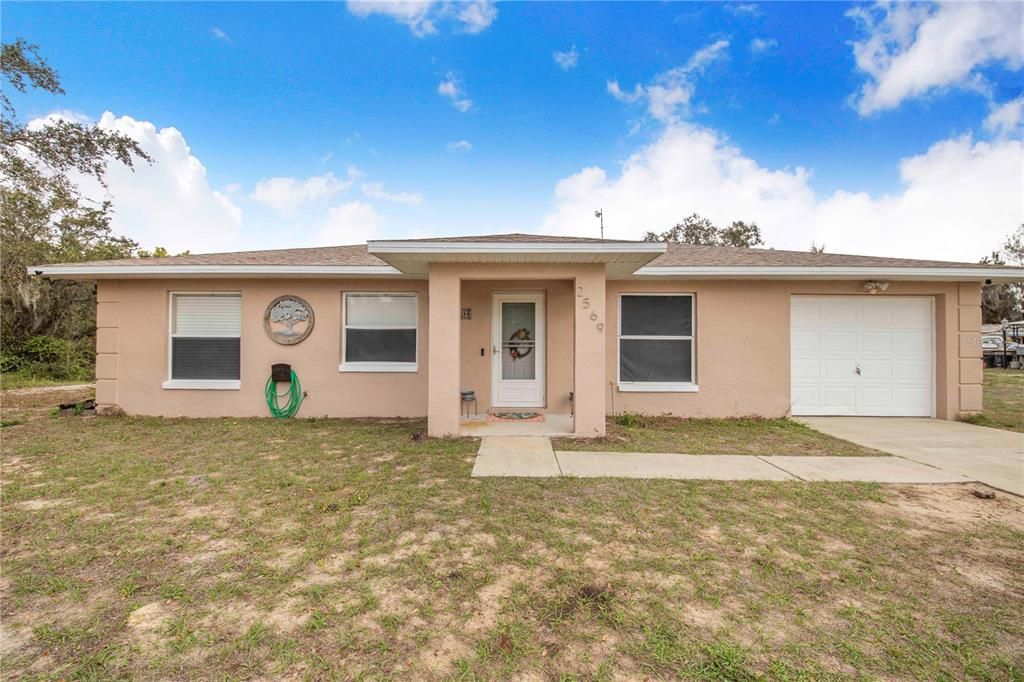 For Sale: $299,899 (3 beds, 2 baths, 1209 Square Feet)