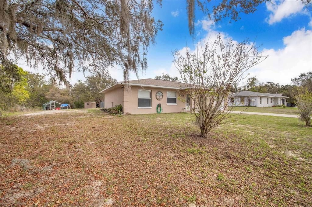 For Sale: $299,899 (3 beds, 2 baths, 1209 Square Feet)