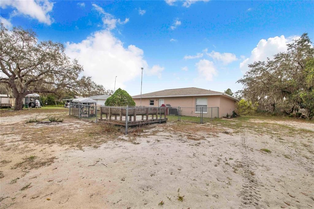 For Sale: $299,899 (3 beds, 2 baths, 1209 Square Feet)