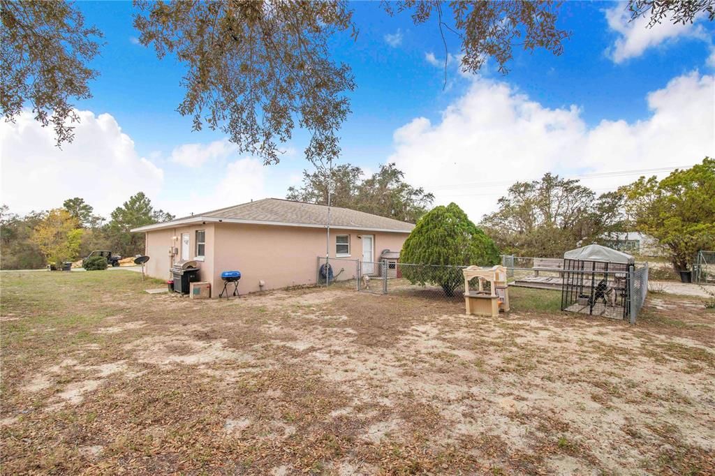 For Sale: $299,899 (3 beds, 2 baths, 1209 Square Feet)