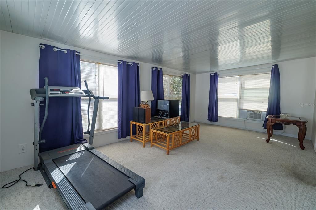 En Venta: $109,900 (2 camas, 1 baños, 672 Pies cuadrados)