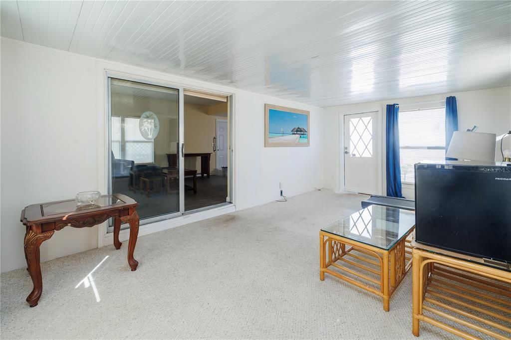 En Venta: $109,900 (2 camas, 1 baños, 672 Pies cuadrados)