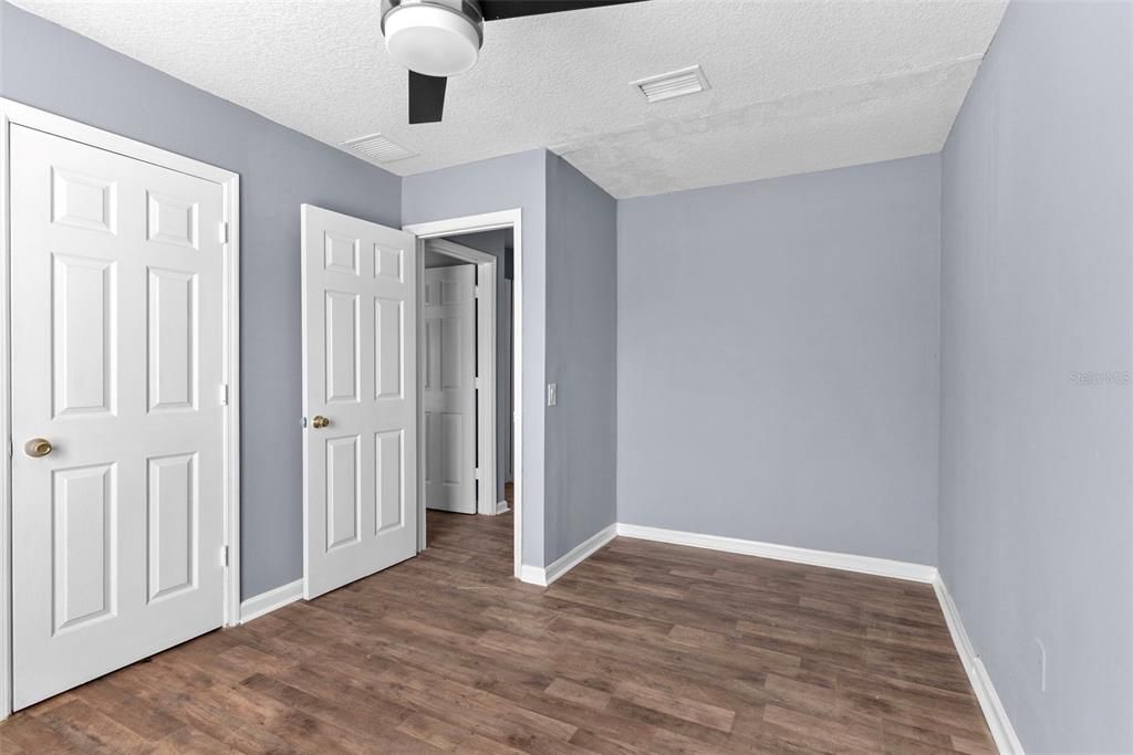 For Sale: $449,000 (6 beds, 3 baths, 2488 Square Feet)