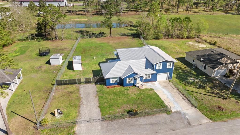 For Sale: $449,000 (6 beds, 3 baths, 2488 Square Feet)