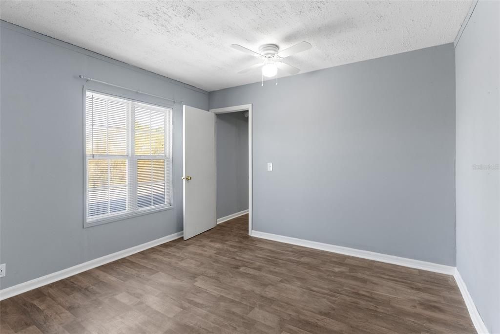 For Sale: $449,000 (6 beds, 3 baths, 2488 Square Feet)