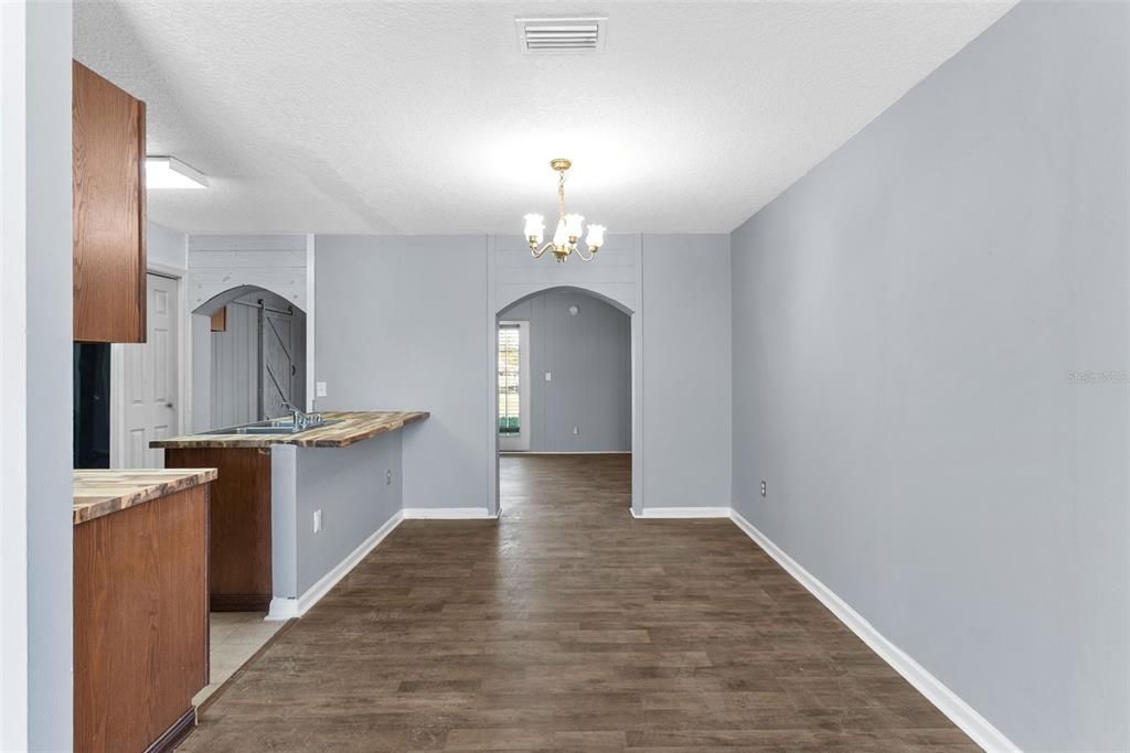 For Sale: $449,000 (6 beds, 3 baths, 2488 Square Feet)