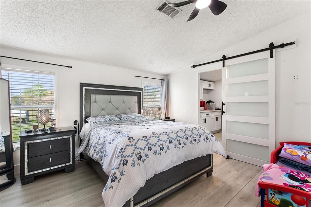 En Venta: $349,000 (3 camas, 2 baños, 1454 Pies cuadrados)
