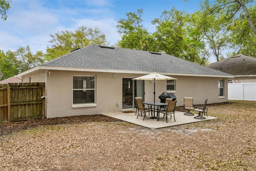 For Rent: $2,000 (3 beds, 2 baths, 1410 Square Feet)