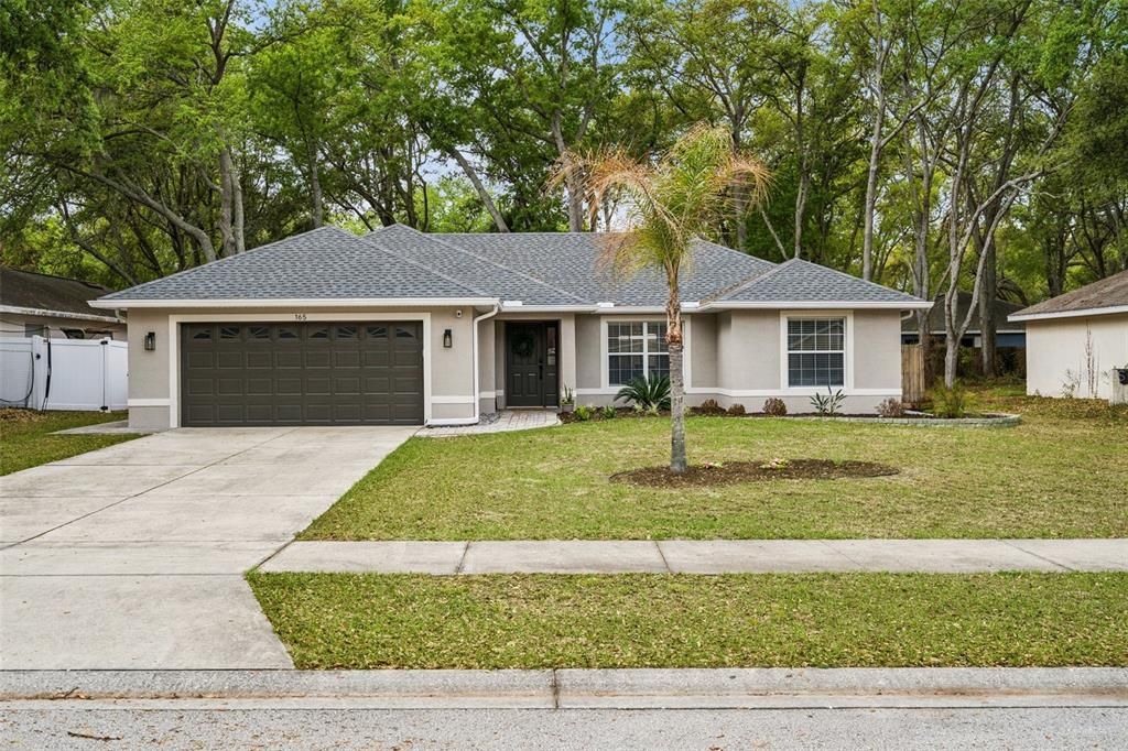 For Rent: $2,000 (3 beds, 2 baths, 1410 Square Feet)