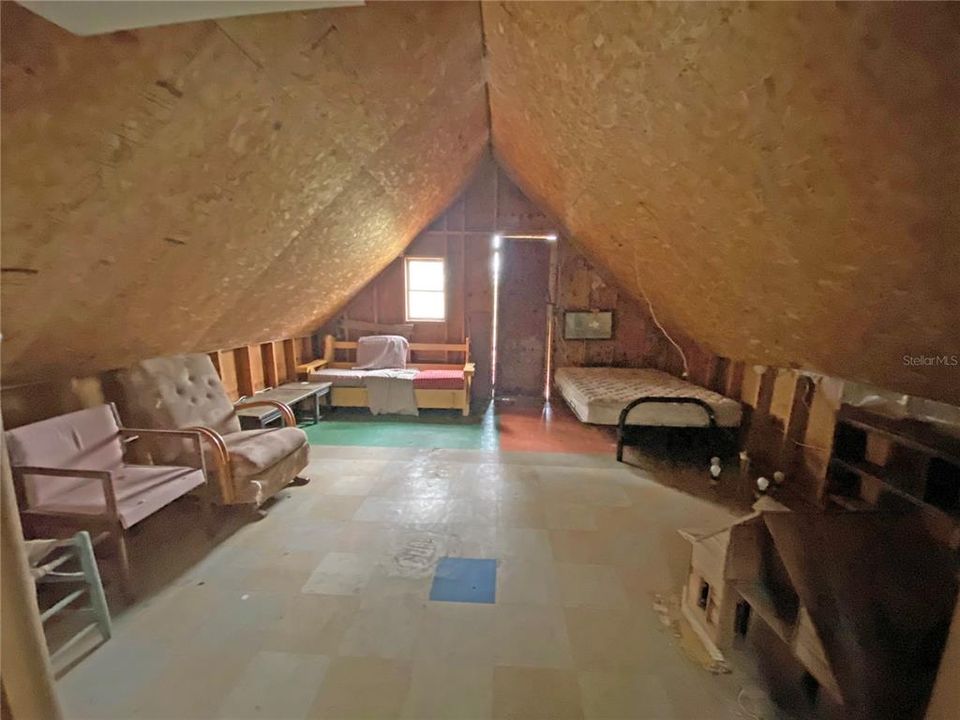 На продажу: $99,500 (2 спален, 1 ванн, 720 Квадратных фут)
