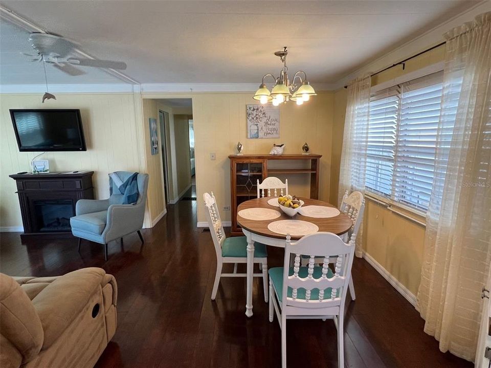 En Venta: $89,900 (2 camas, 1 baños, 812 Pies cuadrados)