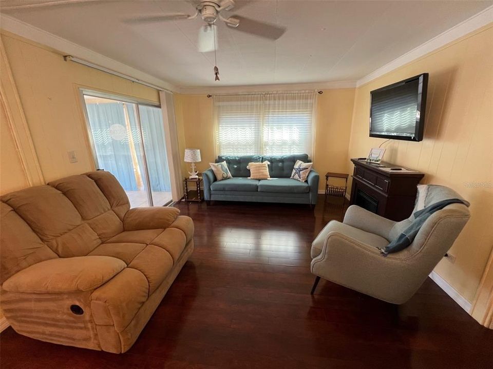 En Venta: $89,900 (2 camas, 1 baños, 812 Pies cuadrados)