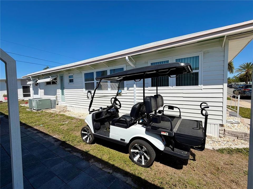 Activo con contrato: $129,900 (2 camas, 2 baños, 1128 Pies cuadrados)