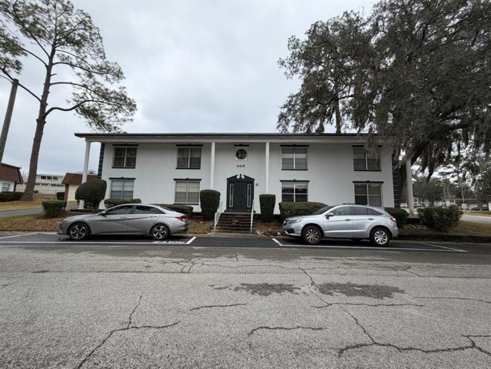 For Rent: $1,500 (2 beds, 1 baths, 891 Square Feet)