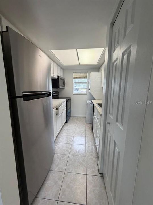 For Rent: $1,500 (2 beds, 1 baths, 891 Square Feet)