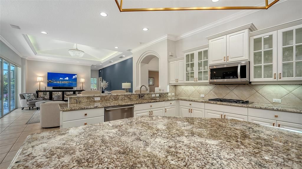 For Sale: $2,150,000 (4 beds, 4 baths, 3939 Square Feet)