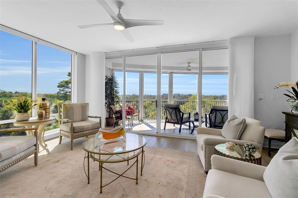 For Sale: $785,000 (3 beds, 3 baths, 2594 Square Feet)