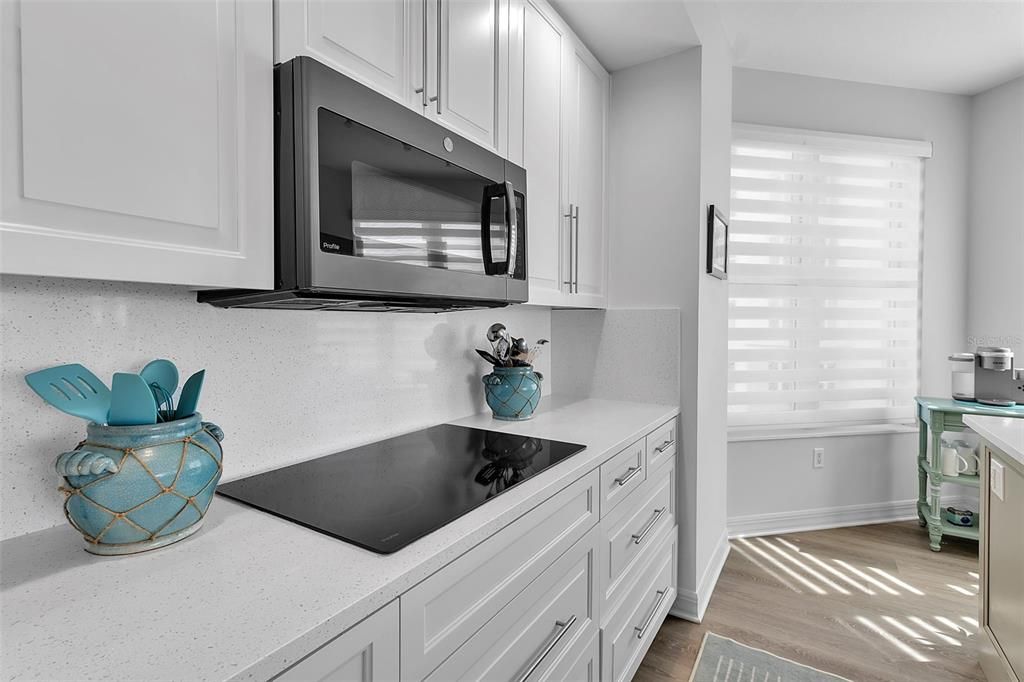 For Sale: $785,000 (3 beds, 3 baths, 2594 Square Feet)