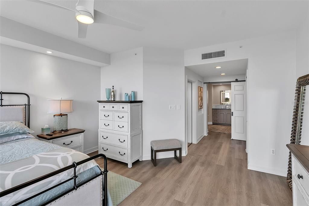 For Sale: $785,000 (3 beds, 3 baths, 2594 Square Feet)