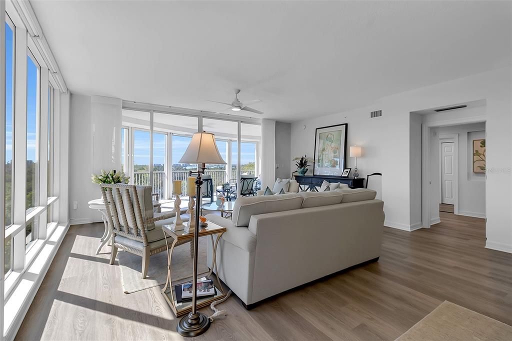 For Sale: $785,000 (3 beds, 3 baths, 2594 Square Feet)