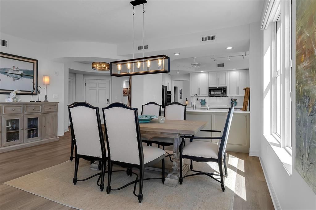 For Sale: $785,000 (3 beds, 3 baths, 2594 Square Feet)