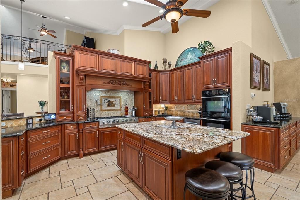 For Sale: $1,840,000 (5 beds, 5 baths, 5825 Square Feet)