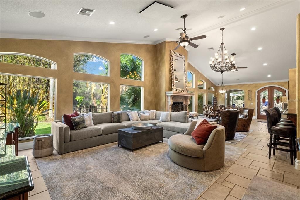 For Sale: $1,840,000 (5 beds, 5 baths, 5825 Square Feet)
