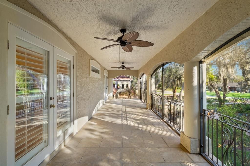 For Sale: $1,840,000 (5 beds, 5 baths, 5825 Square Feet)