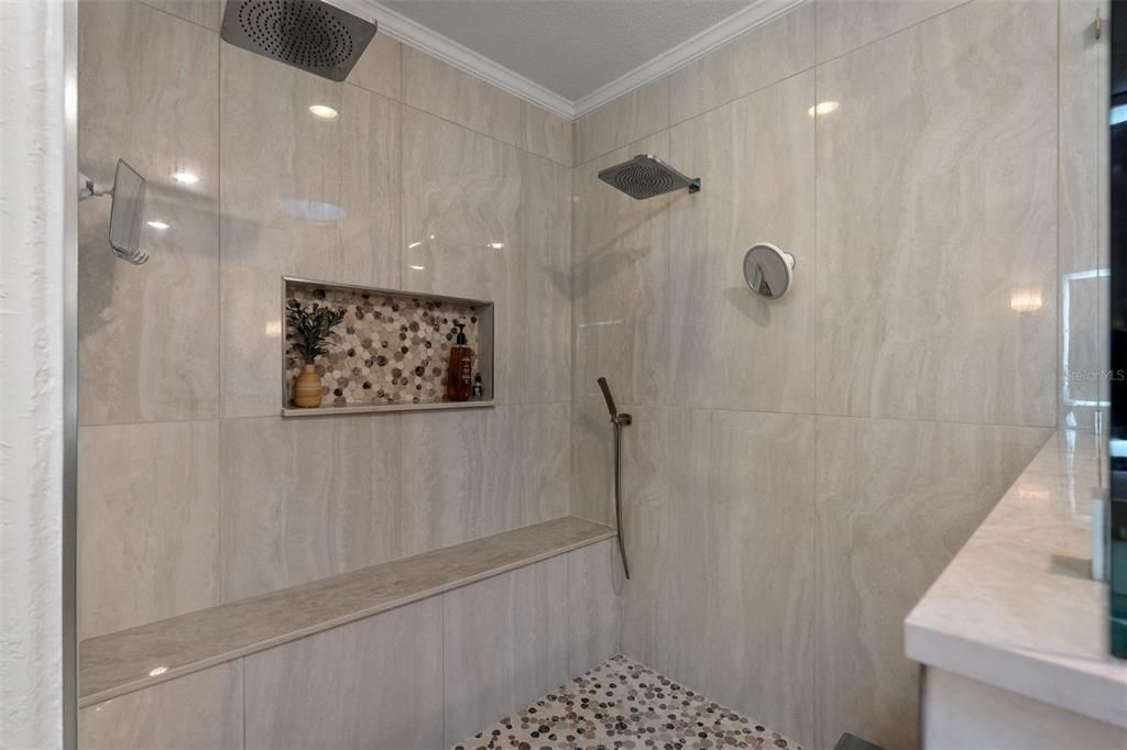 For Sale: $1,840,000 (5 beds, 5 baths, 5825 Square Feet)