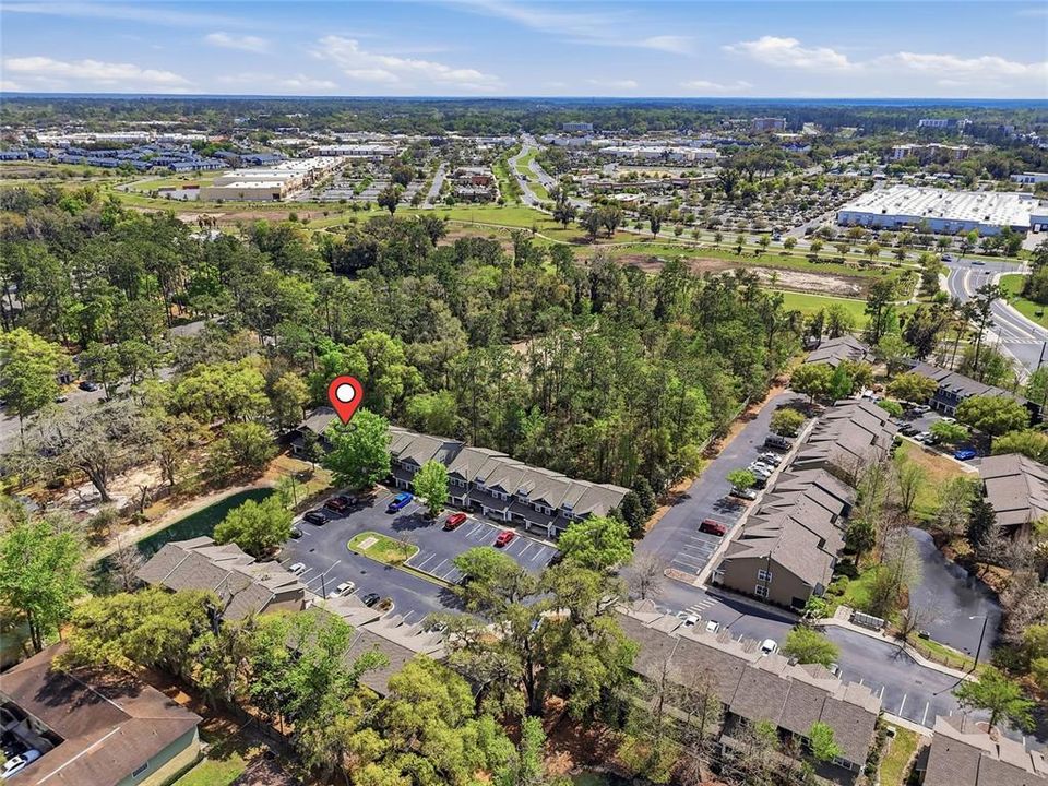 合同活跃: $215,000 (2 贝兹, 2 浴室, 1142 平方英尺)