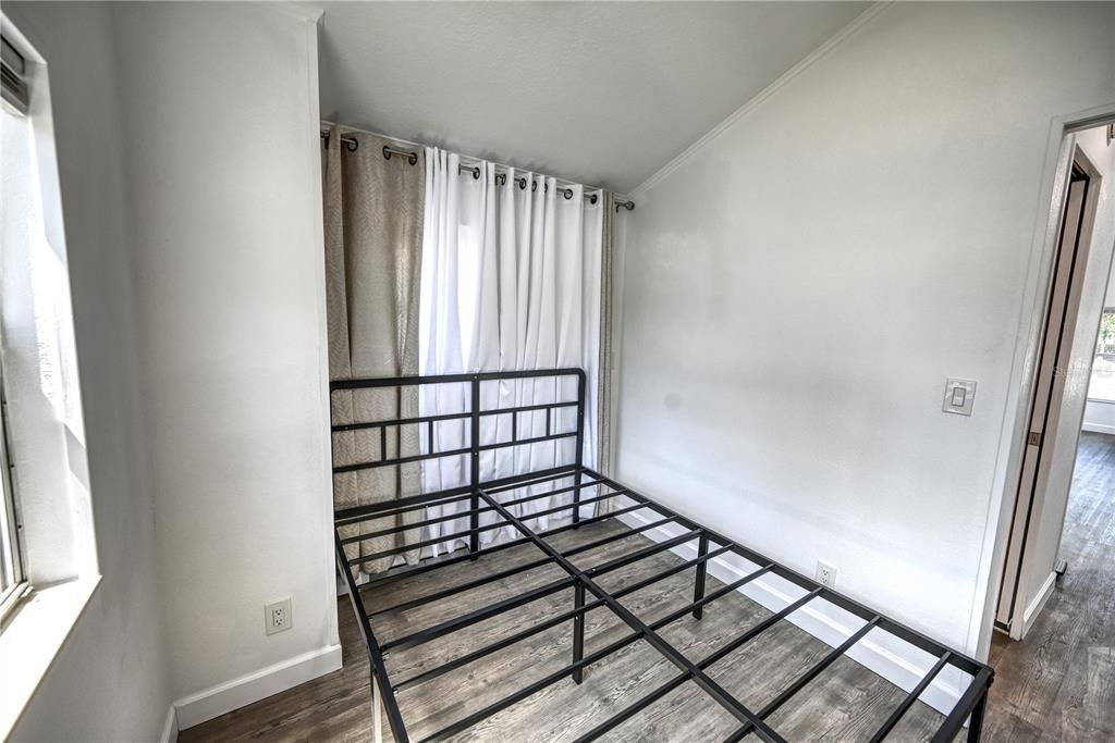 На продажу: $79,000 (1 спален, 1 ванн, 440 Квадратных фут)
