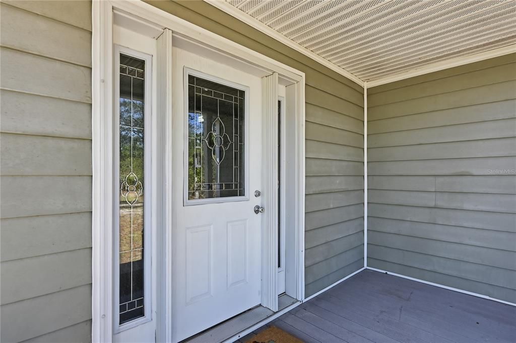 For Sale: $200,000 (3 beds, 2 baths, 1988 Square Feet)