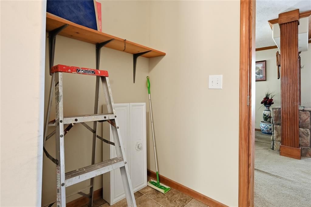 For Sale: $200,000 (3 beds, 2 baths, 1988 Square Feet)