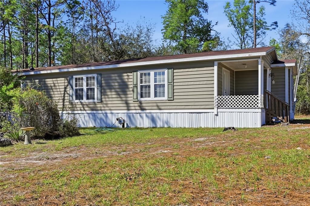 For Sale: $200,000 (3 beds, 2 baths, 1988 Square Feet)