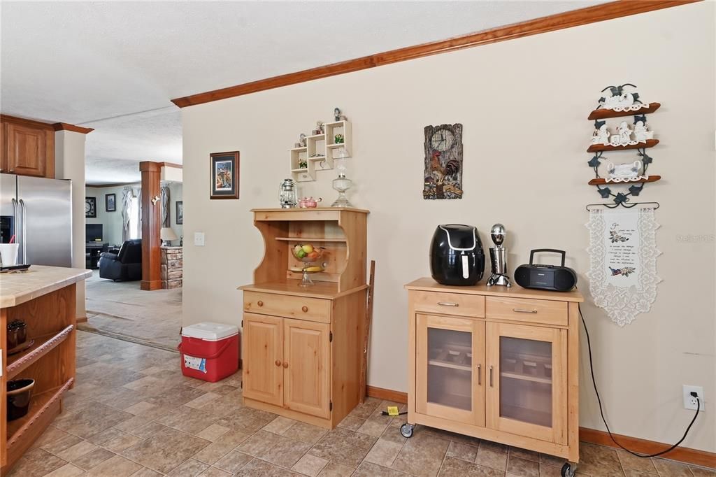 For Sale: $200,000 (3 beds, 2 baths, 1988 Square Feet)