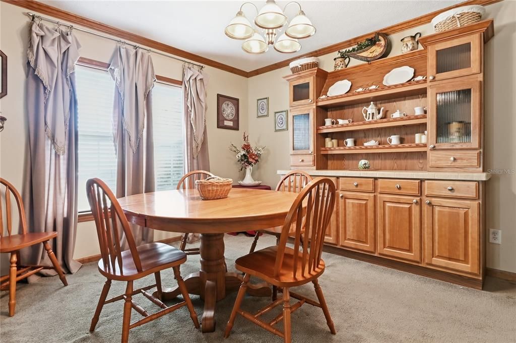 For Sale: $200,000 (3 beds, 2 baths, 1988 Square Feet)